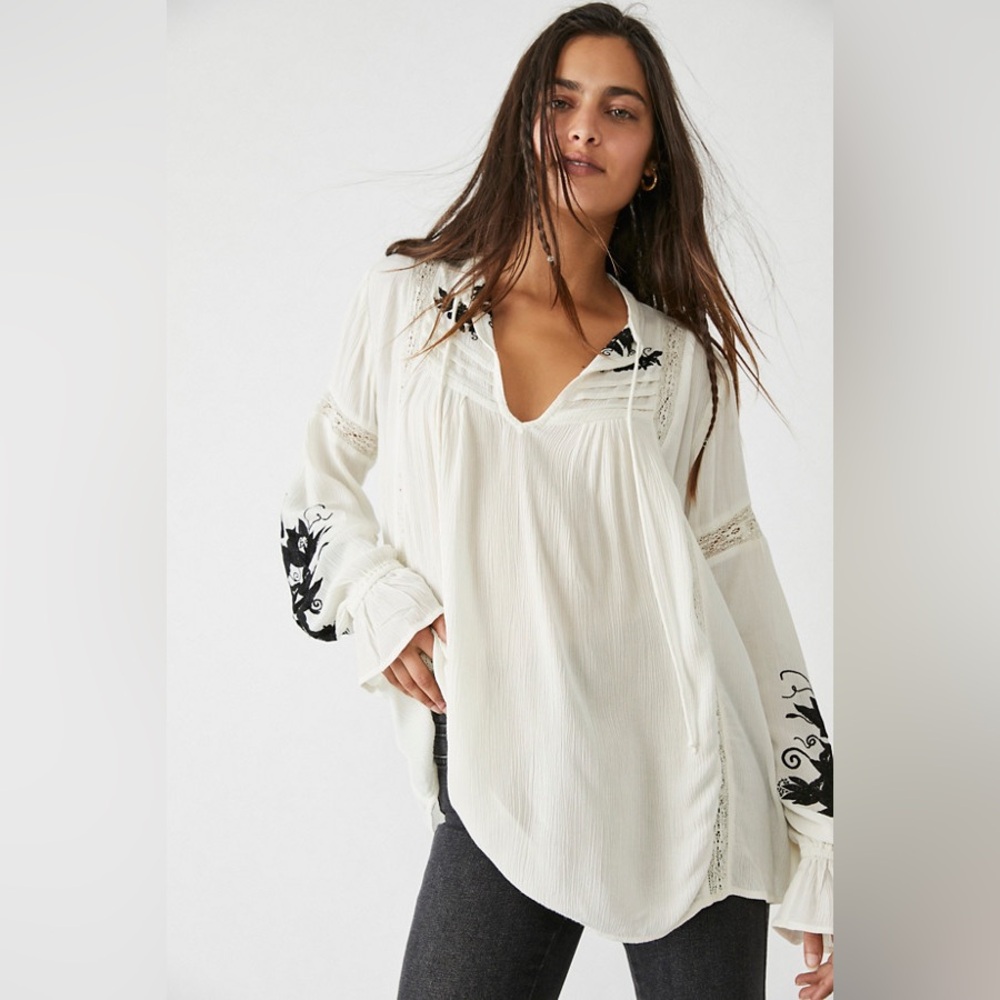 Free People Tusalossa Embroidered Top in Ivory Combo Size XS.